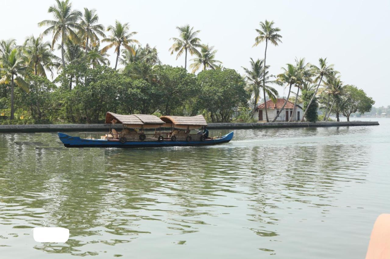 Regant Lake Village, Kollam. Chavara Eksteriør bilde