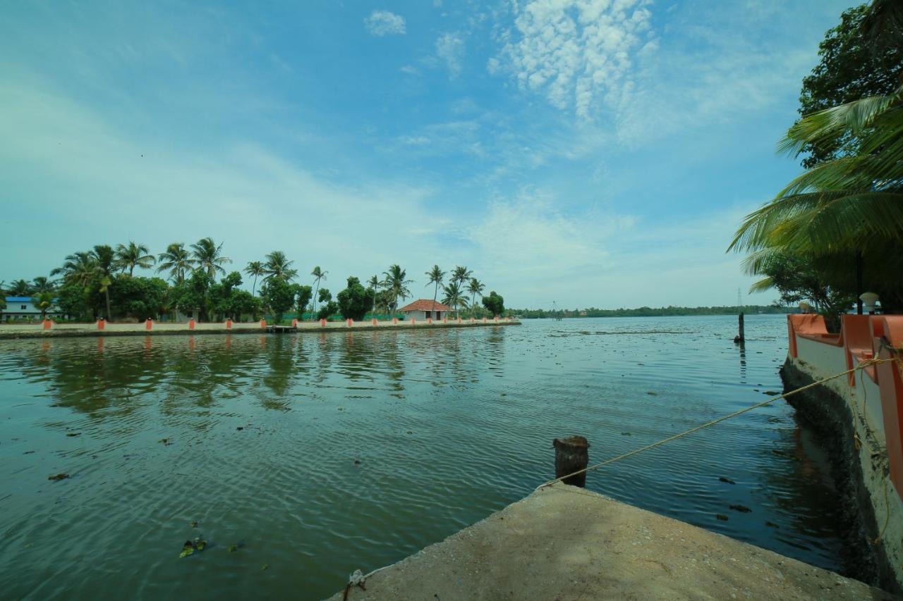 Regant Lake Village, Kollam. Chavara Eksteriør bilde